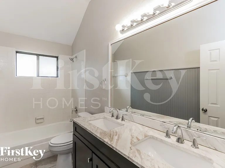 1008 Micarta Dr — Photo 12