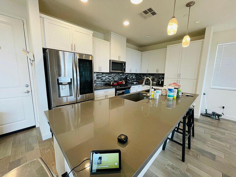 1st image of 38304 Windingwalk Dr
