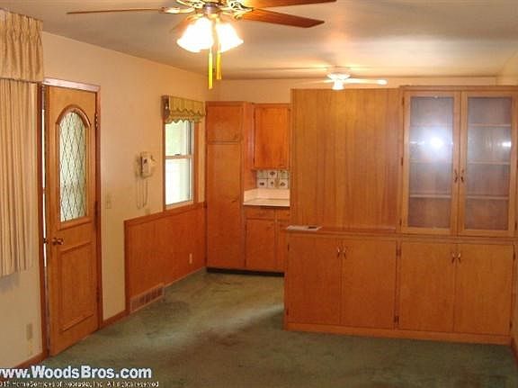 5th image of 1851 Monterey Dr