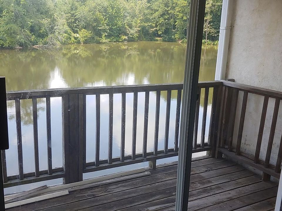 2nd image of 417 Barton Dr #C1