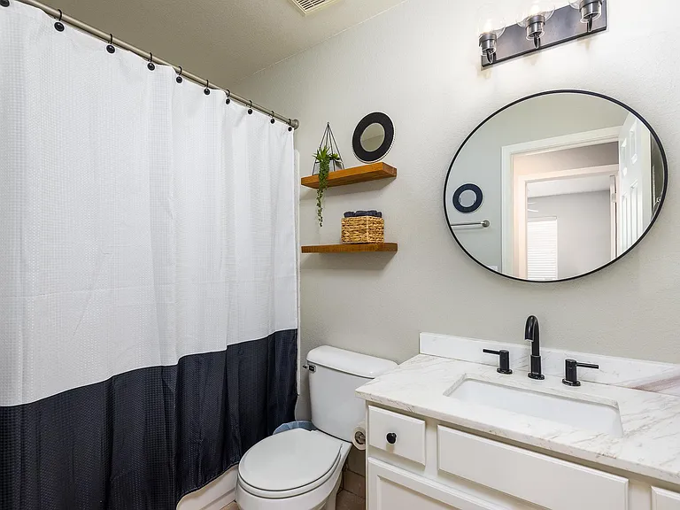 8161 W Pontiac Dr — Photo 25