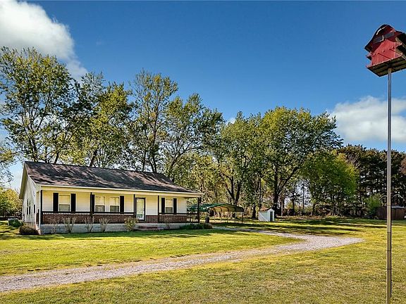 2nd image of 2810 McCann Ln