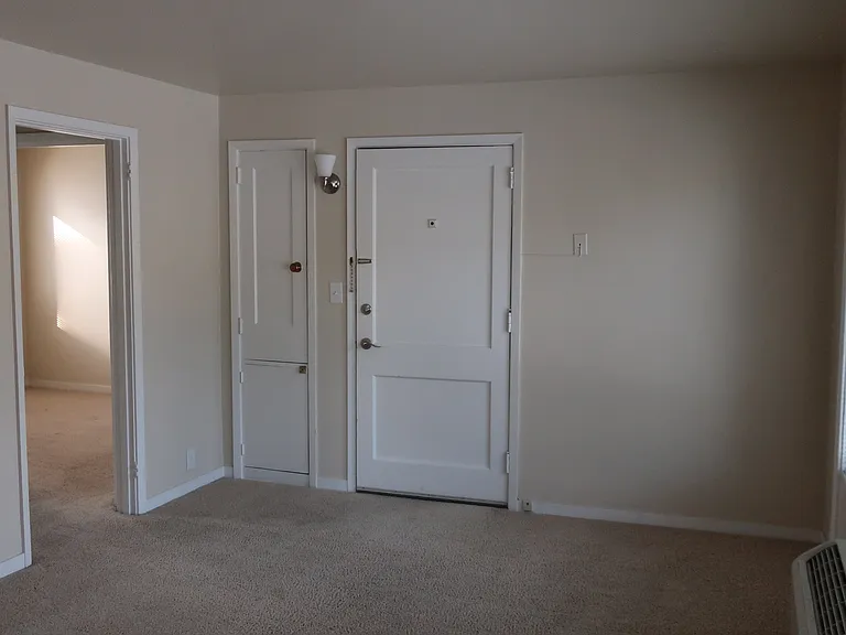 120 Lavender Ct #14 — Photo 4