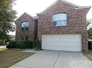 7004 Riverchase Trl, Denton, TX 76210