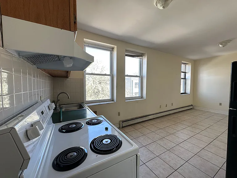 326 Old Bergen Rd #10E — Photo 7