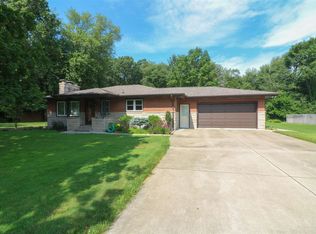 55805 Cedar Rd, Mishawaka, IN 46545