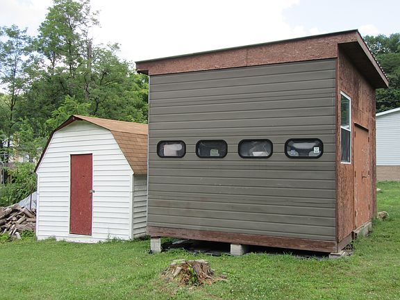 3rd image of 2913 Beldon Dr