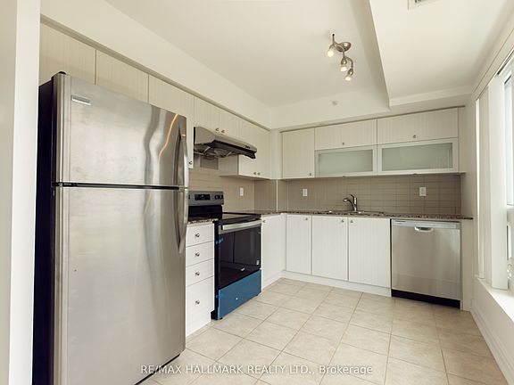 3rd image of 275 Yorkland Rd Unit 802