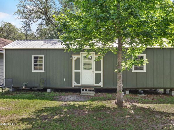 12333 Road 209, Picayune, MS 39466