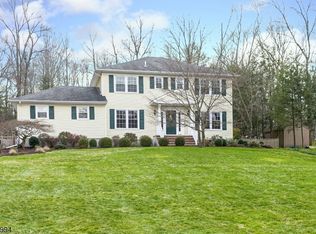 12 Schindler Dr, Succasunna, NJ 07876