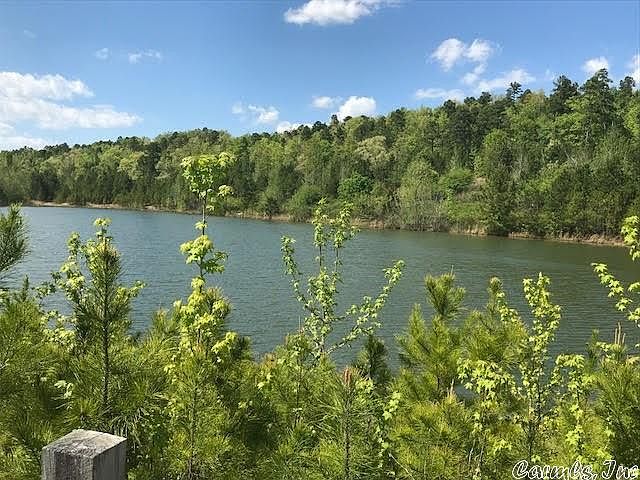 1st image of 6 Hickory Lake Dr