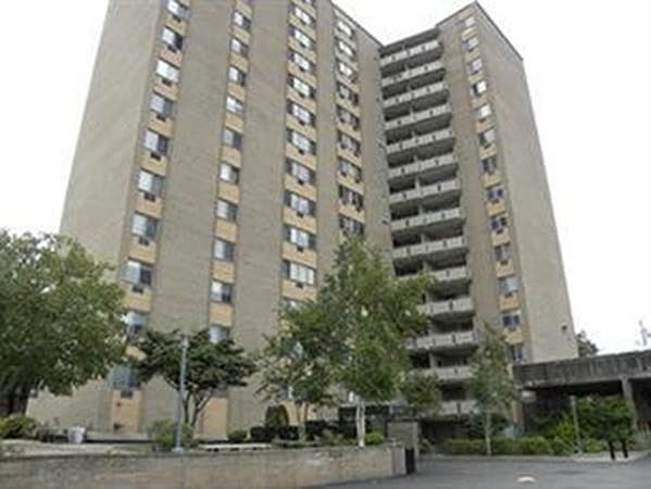 1st image of 1025 Hancock St Unit 4G