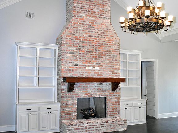 3rd image of 37369 Whispering Hollow Ave