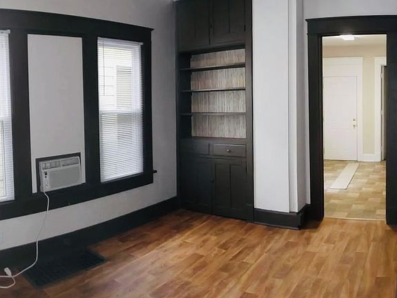 3rd image of 30 Home Ave