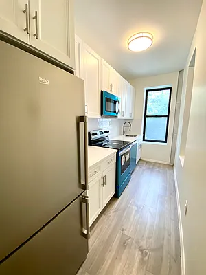 Rented by Douglas Elliman | media 26