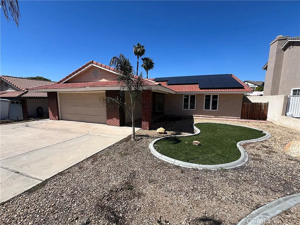 3 bed, 1535 sqft, $3,300 — Photo 1