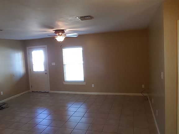 4th image of 108 Rayland St #A