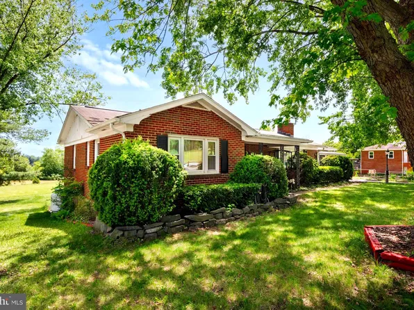 350 Poorhouse Rd, Winchester, VA 22603