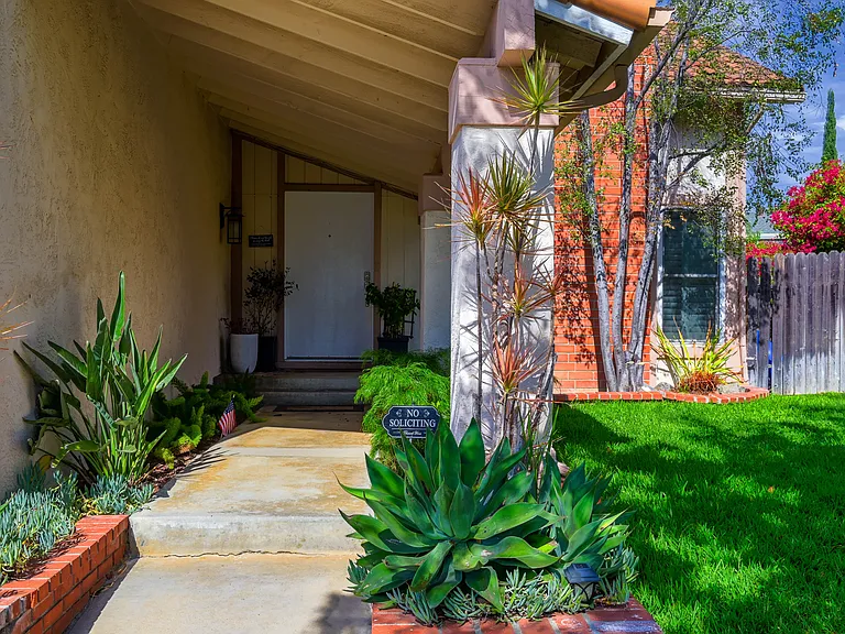 1015 Sparrow Ct — Photo 9