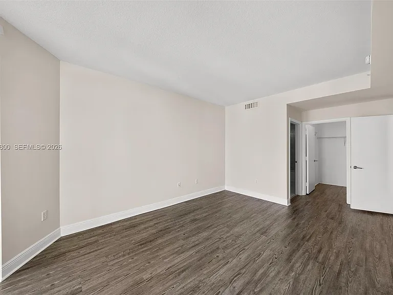 1900 N Bayshore Dr #4504 — Photo 13