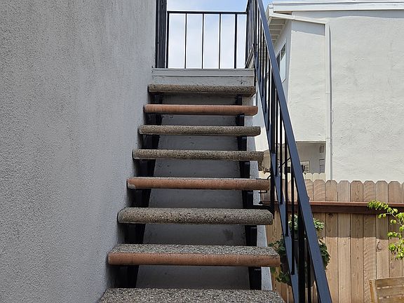 3rd image of 18578 Brookhurst St #1