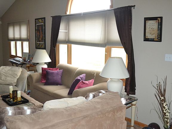 4th image of 151 Lake Hill Dr