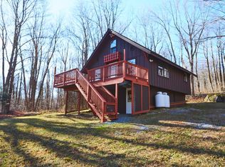 713 Shippee Rd, Readsboro, VT 05350