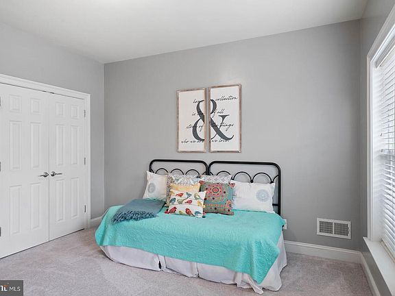 5th image of 14648 Crossfield Way