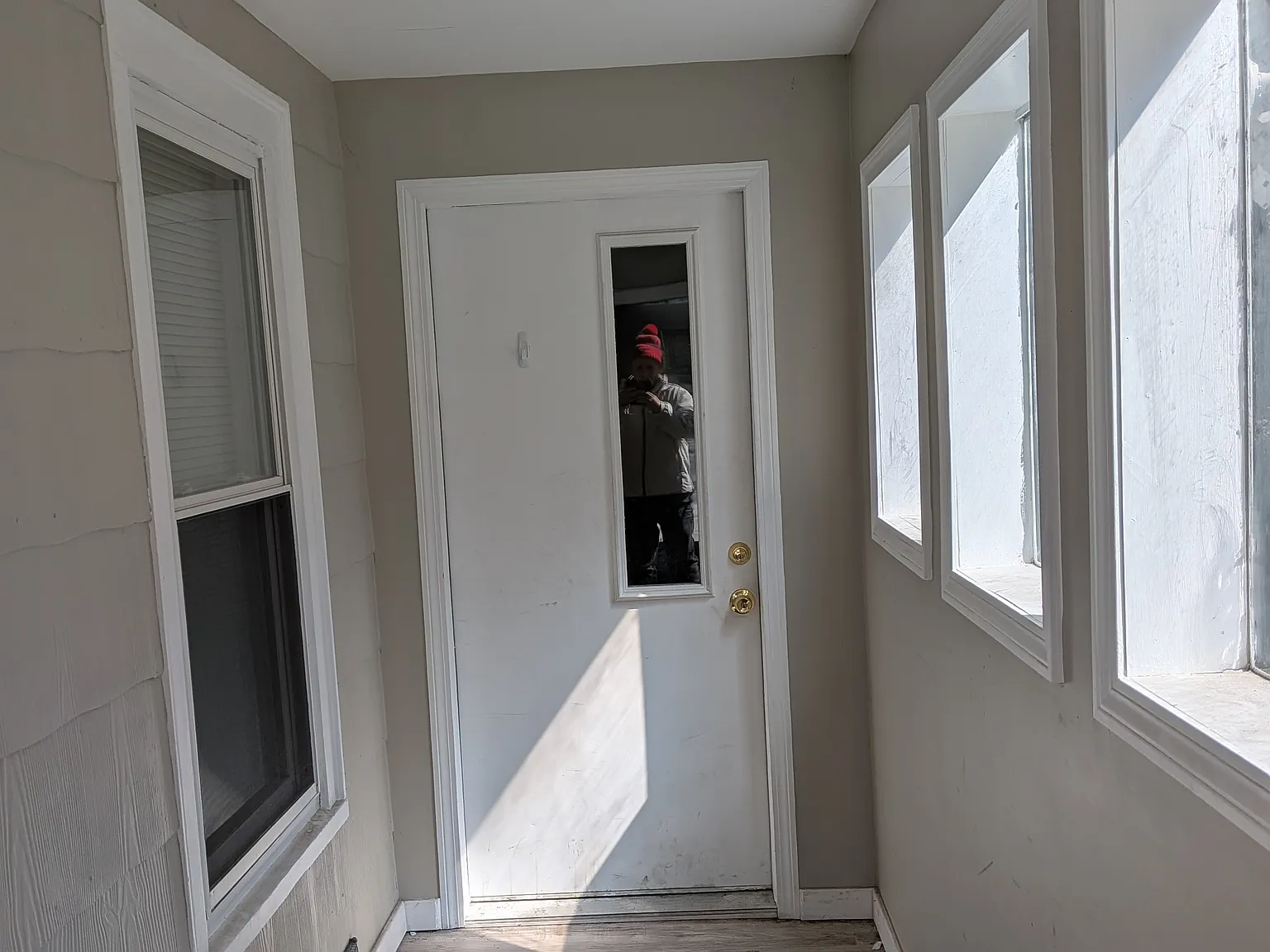2 bed, 1000 sqft, $2,400 — Photo 2