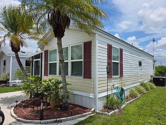 2nd image of 3737 El Jobean Rd #22