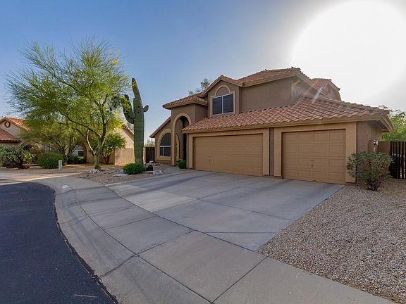 3rd image of 30208 N 40th Way