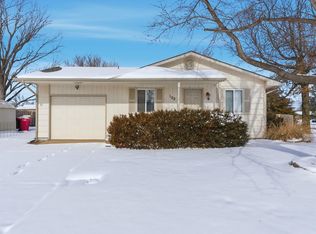 102 W Stewart Dr, Goddard, KS 67052
