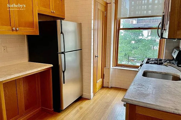 Rented by Sotheby's International Realty | media 4