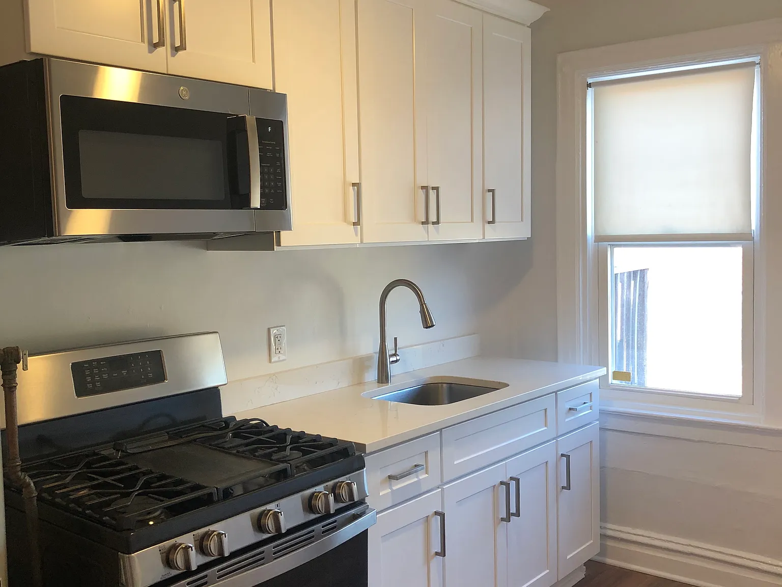 347 Greenwich Ave — Photo 2