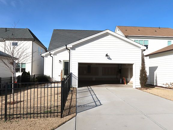 5th image of 321 Sunset Hill Ln