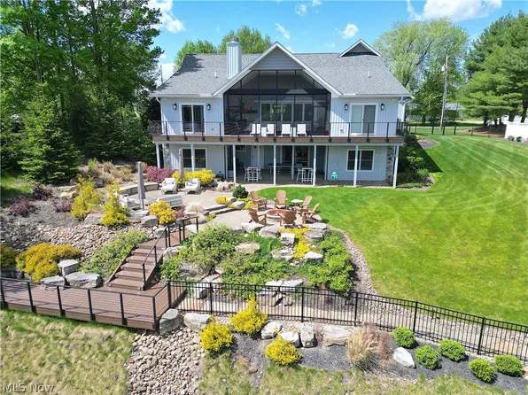 1079 Evening Star Dr, Rome, OH 44085