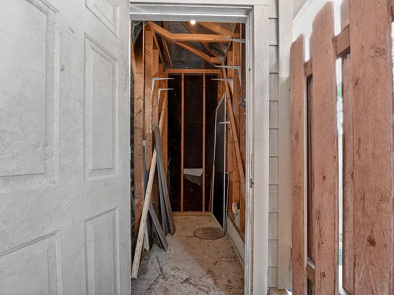5625 Signal Point — Photo 29