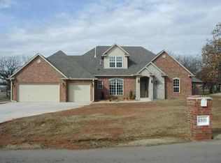 6901 Waterloo Ct, Edmond, OK 73003