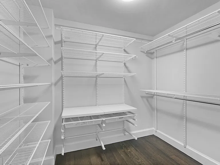 165 E 66th St #9D — Photo 15