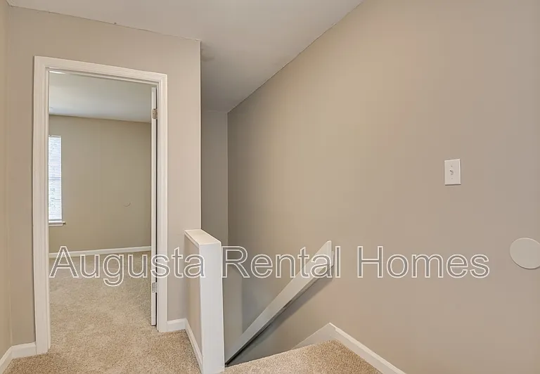 148 Chalet North Ct #148 — Photo 17