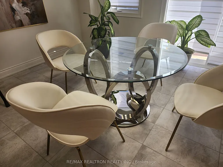 19 Monticola Ave — Photo 3