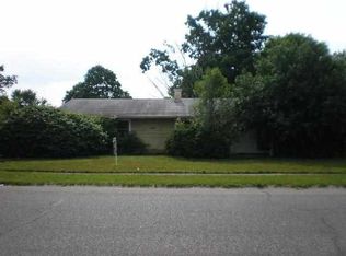 935 Manchester Dr, South Bend, IN