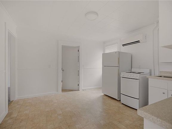 5th image of 26 Freebody St
