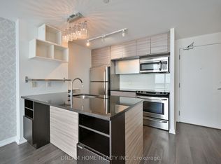 62 Forest Manor Rd #2401, Toronto, ON M2J 0B6