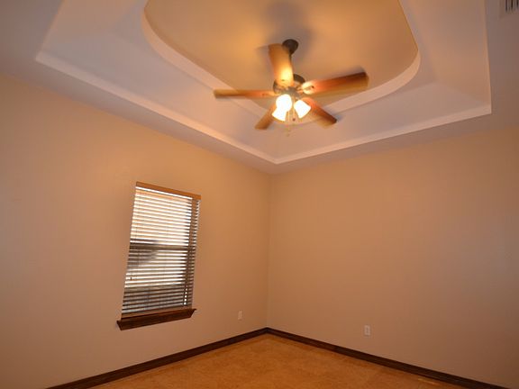 5th image of 204 Hector Dr