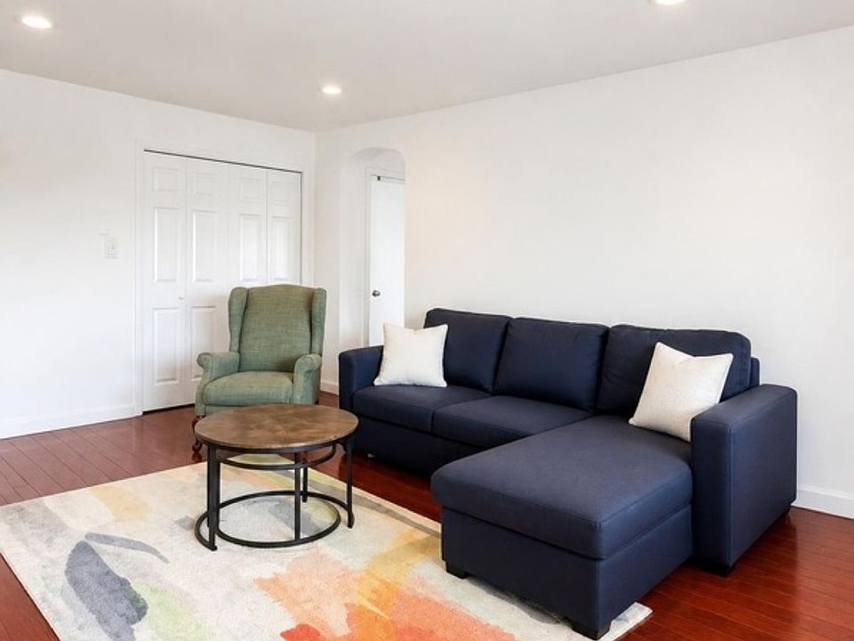 1st image of 4 River Rd APT J