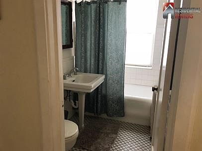 3rd image of 1028 E Juneau Ave APT 227