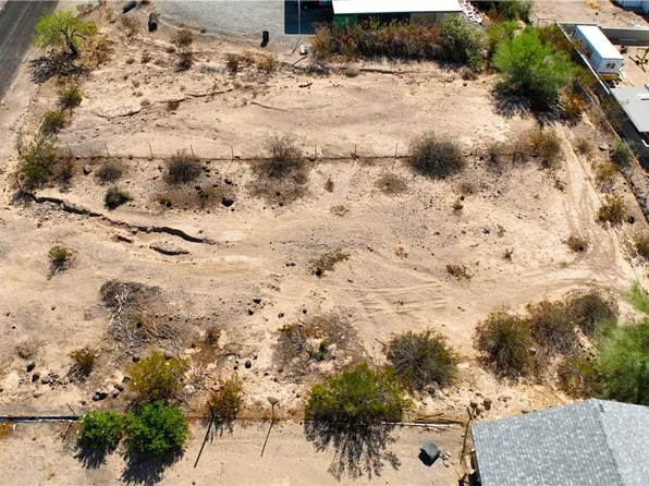 4532 E Monarch Dr, Topock, AZ 86436