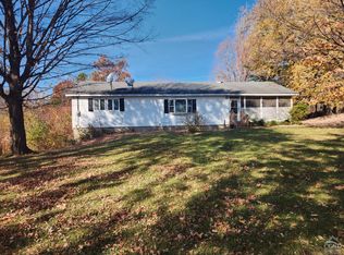 170 Alvord Dock Rd, Hudson, NY 12534