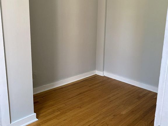 4th image of 2313 N Albany Ave #3F